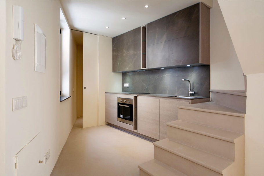 Schody betonowe mikrocement Wykończenie schodów betonowych